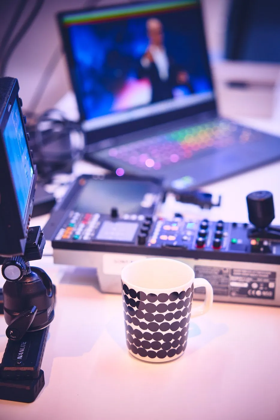 Production setup for a global earnings event